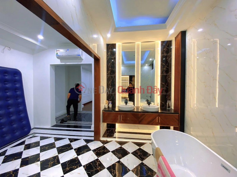 TOO RARE, 5m to Minh Khai, extremely luxurious interior, elevator, 33x6T only 6 billion Vietnam | Sales, ₫ 6 Billion