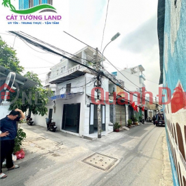 OWNER SELLS 2-FACADE HOUSE - NEAR CITYLAND ONLY 4.95 BILLION - CAN LOAN 3 BILLION _0