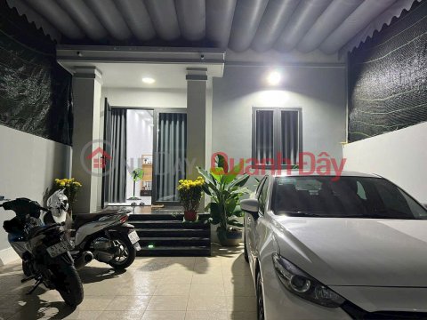 Beautiful house, near Tan Hiep small market, 6m x 22m, car yard, 5m asphalt road, only 4 billion _0