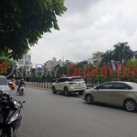 Bán nhà ngõ 42 Sài Đồng, 3.85 tỷ, MT 4.7m, view Hồ, ô tô, thông VXT (siêu hiếm) _0