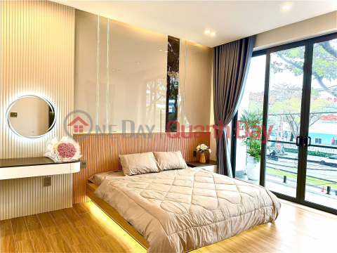 A stunning 3-story, 3-level building on Nguyen Huu Tho Street, Hai Chau District, Da Nang City. _0