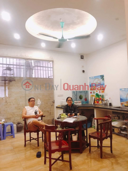 Property Search Vietnam | OneDay | Residential Sales Listings, Urgent sale of house 95m2 Nghi Tam street, Tay Ho Car park Doorway Investment price 8.6 Billion VND