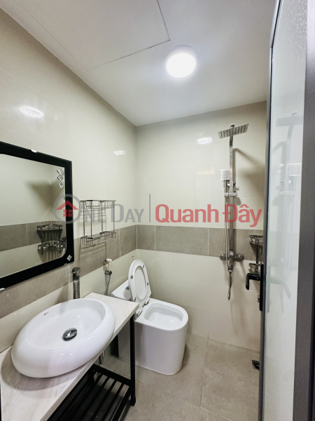 Property Search Vietnam | OneDay | Residential Sales Listings Selling a 5-storey house on the street with two cars parked at the door, beautiful new house 28 meters*5 million, price 3.8 billion