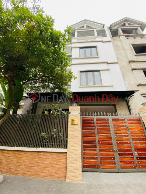 Selling houses adjacent to Thach Ban auction area, avoid cars, sidewalks, 80m*4T, MT7m, 11 billion _0
