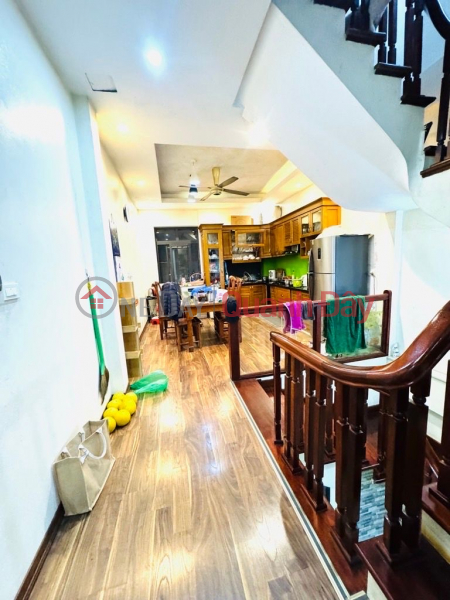 đ 20,9 tỷ | nhật chiêu tây hồ 57m x5 tầng mặt tiền 4m 20,9 tỷ ngõ thông,cách 10m ra mặt hồ