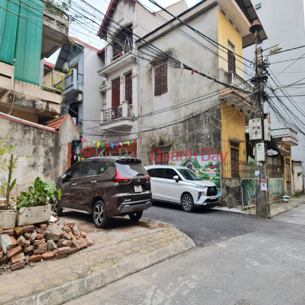 Business location with beautiful 2-storey house 80m2 in Dong Du, Gia Lam for only 4 billion x. Contact 0989894845, Vietnam | Sales, đ 4.57 Billion