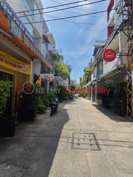 Selling 6m Alley House, Cach Mang Thang 8 Street, Tan Binh, Area 3.8 x 14m, Price 6.7 Billion. Sales Listings