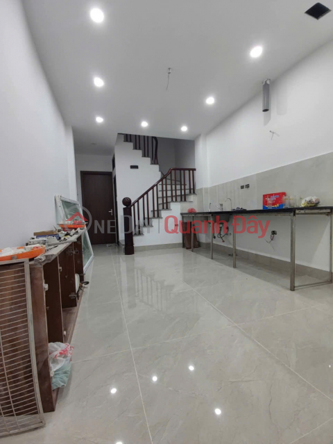 HOUSE FOR RENT IN TRUONG DINH, NEW HOUSE, CAR PARKING AVAILABLE, SUITABLE FOR OFFICE USE, 42M², 3 FLOORS, 15 MILLION VND. 0903258273 _0