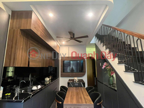 BÁN NHÀ 3 TẦNG TRÂU QUỲ – GIA LÂM, GIÁ CHỈ 5.45 TỶ – NHÀ ĐẸP Ở NGAY _0