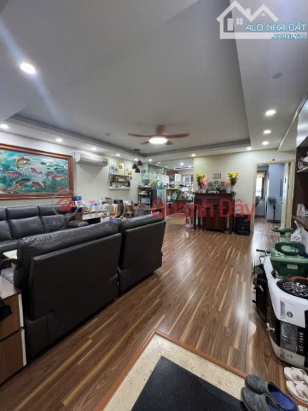 Bán CHCC C37 Bắc Hà. DT 105m, 03 ngủ, SĐCC. Giá 8,2 tỷ. LH: 0964769634 Niêm yết bán