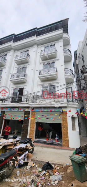 OWNER SELLING CORNER HOUSE WITH 2 FRONTAGES, 5 FLOORS, 6 BEDROOMS, FULLY FURNISHED, IN THE CENTER OF HOAI DUC. Sales Listings