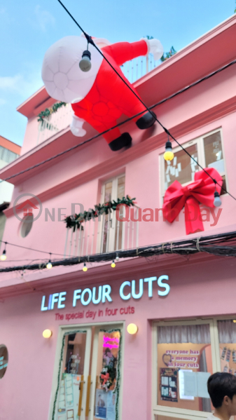 Life 4 Cuts Instant Photo Shoot - Alley 62/1 Dang Van Ngu (Chụp ảnh lấy liền Life 4 Cuts - Ngõ 62/1 Đặng Văn Ngữ),Dong Da District | (3)