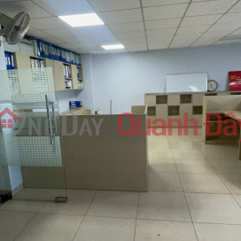 Office Floor for rent in Nguyen Khanh Toan Cau Paper 60m2 only 11 million\/month street surface, quiet, airy and clean _0