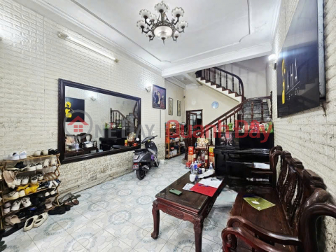 BÁN NHÀ PHỐ NGUYỄN KHANG Ở KINH DOANH NGÕ THÔNG Ô TÔ 7 CHỖ VÀO NHÀ GIÁ 18 TỶ _0
