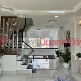 House for sale 47m2 Nghi Tam street, Tay Ho Garage 7 seats Self-built 5 bedrooms 7.2 Billion VND _0