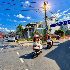 Bán nhà trệt lầu mới, trục chính hẻm 112 Hoàng Quốc Việt _0