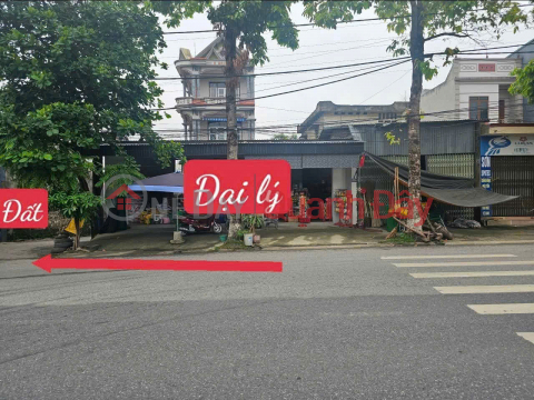 My family sells 140m2 land on Viet Tri street, next to Hung Temple main gate, business - price increases very quickly _0