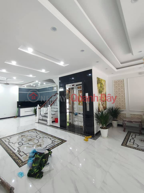 BEAUTIFUL HOUSE IN TON DUC THANG DONG DA, CORNER LOT, ELEVATOR - 10M TO STREET - Area 43M2\/6T - PRICE 7 BILLION 6 _0