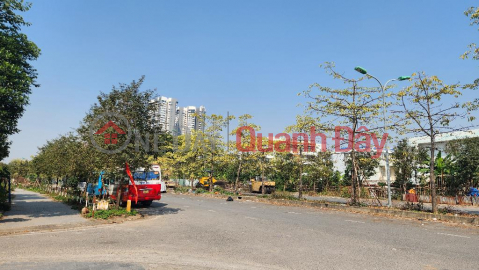 GOLDEN LAND FOR SALE WITH FREE HOUSE IN QUANG TRUNG _ HA DONG, AREA 42M2, PRICE TOO HIGH 3.6M2 _0