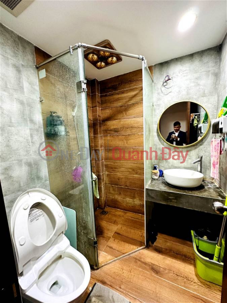 đ 16.3 Billion Mai Anh Tuan Townhouse for Sale, Dong Da District. Book 37m Actual 50m Built 5 Floors Approximately 16 Billion. Commitment to Real Photos Description