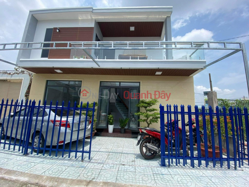 Selling a beautiful high-rise house in Tan Phong residential area, car yard, 7m asphalt road, only 3 billion Sales Listings