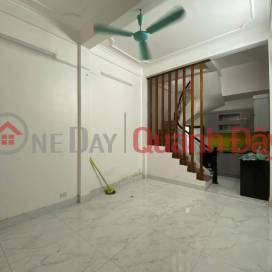 Cho ở nhóm 9 người Phố Khâm Thiên, 4 tầng, 30m2, 3 ngủ khép kín, 12 Triệu _0