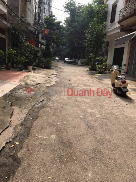 Property Search Vietnam | OneDay | Residential, Rental Listings | ONLY 9.5 MILLION VND - PLOT HOUSE IN DEN LU 2 AREA, SIDEWALK ACCESS, SUITABLE FOR BUSINESS OR OFFICE USE, 32M², 5 FLOORS. 0903258273