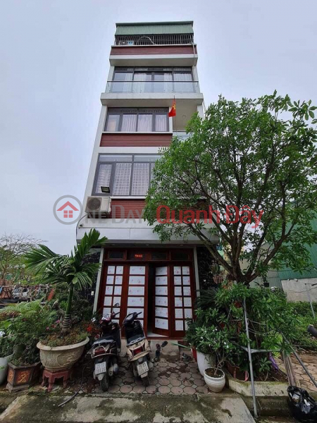 The owner sells Linh Dam house, area 60 m2 x area 5 m - 6 floors - CAR GARAGE - ELEVATOR Sales Listings