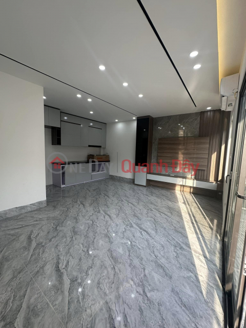 Selling adjacent to Me Tri Thuong urban area, 75m2, 4 floors, divided into lots for cars to avoid, beautiful for living _0