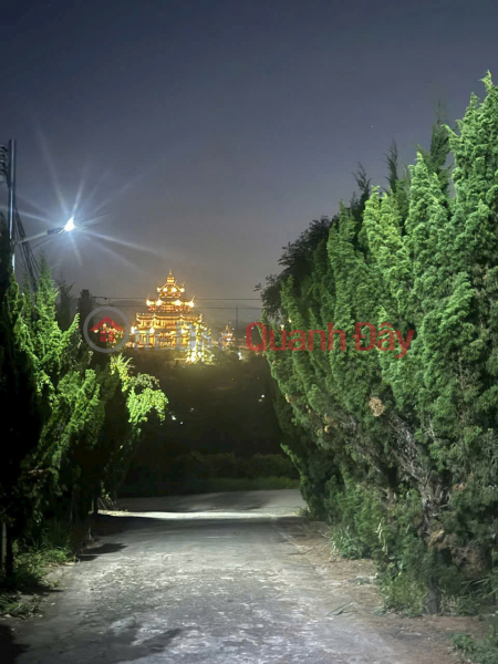 đ 7.5 Billion, STUNNING GARDEN HOUSE - Owner-occupied house in Ninh Gia, 600m2, 150m2 of residential land, two floors. Price 7.5 billion VND.