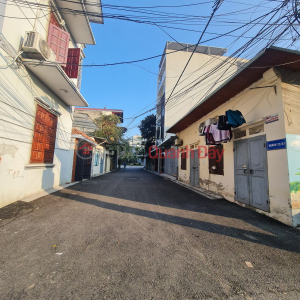 Land on the main axis of residential area in Dong Du, Gia Lam. 50m2, wide frontage. Over 4 billion. Contact 0989894845 Vietnam | Sales, đ 4.4 Billion