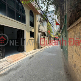 A MUST-SEE INVESTOR PROPERTY WITH CASH FLOW POTENTIAL - 7 floors - Nearly 20 rooms for rent in Khuong Trung area. _0