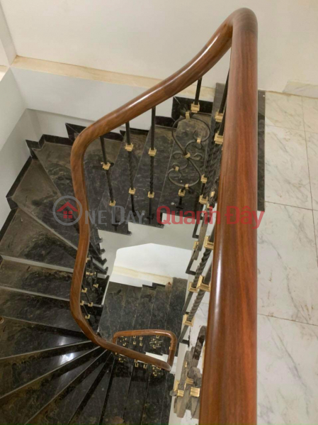 I'm renting out a house, 96m2 - 7 floors, located on Duy Tan, Thanh Thai, and Tran Thai Tong streets - 49 million VND. | Vietnam, Rental | đ 49 Million/ month