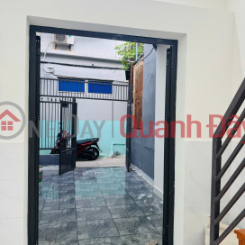 ► House with 2 street frontages, 1 house accessible by car, near Dien Bien Phu main road, 40m2, spacious yard, 2.x billion VND _0