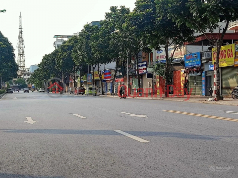 Quá hiếm! 300m² mặt tiền gần 20m tại Việt Hưng chỉ 25 triệu/tháng _0