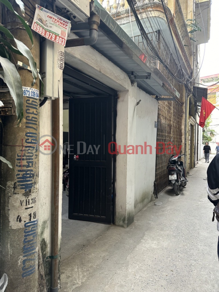 Land for sale, house as gift, 3T Hoa Lam, 81m x 3T, frontage 9m, open alley, near car, more than 9 billion, negotiable. Contact 0936123469 Sales Listings