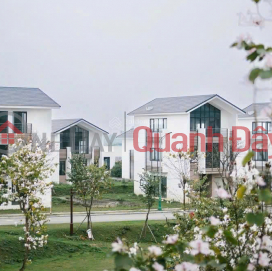 Selling detached villa facing the lake - beautiful location BT-DT11.04 LEGACY HILL project _0