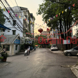 BÁN NHÀ PHẠM VĂN ĐỒNG 56M2, 3 TẦNG 3PN GẦN PHỐ NHỈNH 8 TỶ _0