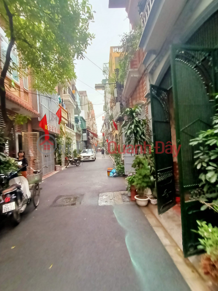 Vu Xuan Thieu house for sale, subdivision house, avoid car, very open corner lot, beautiful house 7.05 billion | Vietnam Sales | đ 7.05 Billion