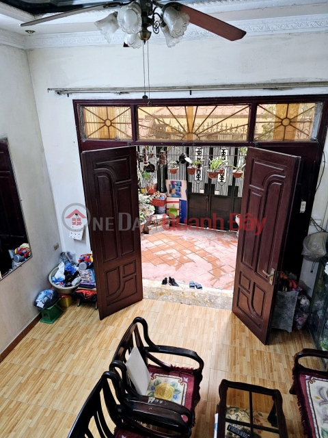 Private house for sale in Giap Nhat Thanh Xuan 75m 3 floors very open frontage for business cars only nearly 100 million\/m2 contact _0