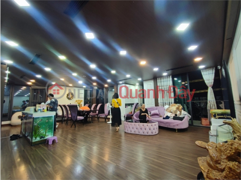 OFFER for urgent sale Penthouse 300 Nguyen Xien 135m2, 2 pine floors, 5.5 billion VND _0