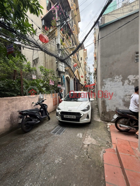 Land for sale in lane 252 Ngoc Thuy, 66m x 5m2, truck 10m, near market, Hong Tien street, slightly over 11 billion, negotiable. _0