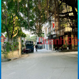 Rare, 5-storey house, elevator, car parking, 300m from Kim Giang Secondary School _0