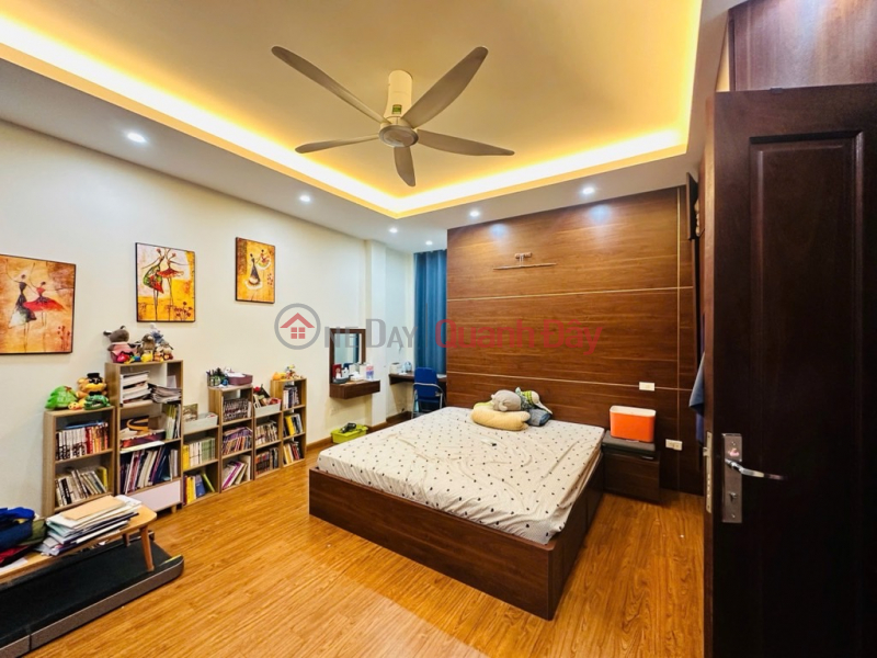 Tay Son 6 floors elevator, near flower garden, 1 house on the street, near University, Vietnam | Sales | đ 15.5 Billion