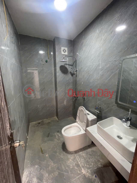 đ 6,9 tỷ NHÀ ĐẸP LÔ GÓC NGÕ THÔNG Bát Khối 72m2,X 6 tầng, mặt tiền 4.5m, 6.9 tỷ Long Biên.