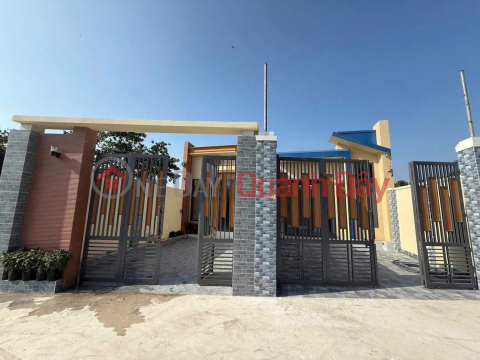 For Sale: A Unique House Located on Le Duan Street, Long Hai - Close to the beach, market, and schools. _0