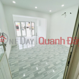 New 4-storey house for rent on Hoang Van Thu street _0