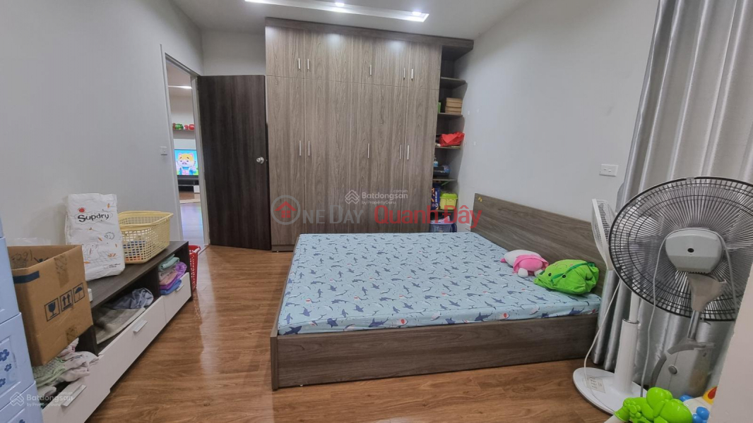 Selling the main apartment 112m2, full furniture, people come and stay. 33.3 million\\/m2, contact the owner 0979 777 686, Vietnam Sales, đ 3.72 Billion