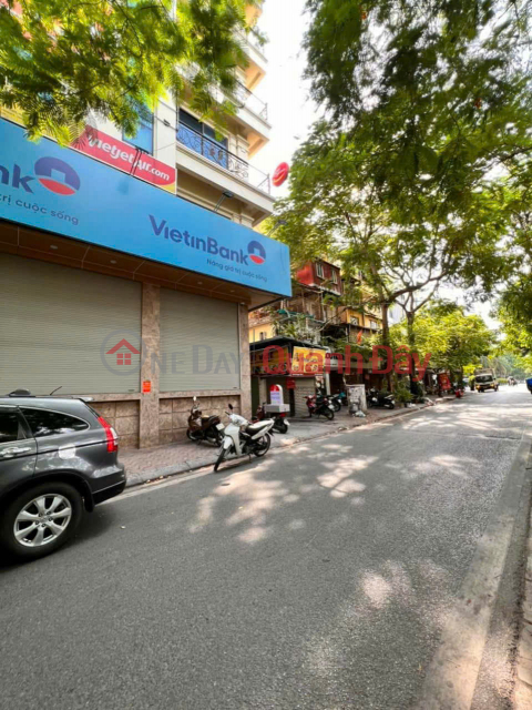 House for sale on Vu Ngoc Phan street, Nguyen Hong, 70m2, 4 floors, corner lot, great for business _0