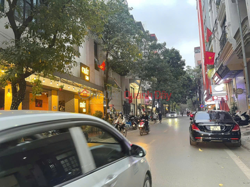 House for sale on Hoang Van Thai street, bustling business - 73m2, price 25 billion, beautiful red book Vietnam | Sales, đ 25 Billion